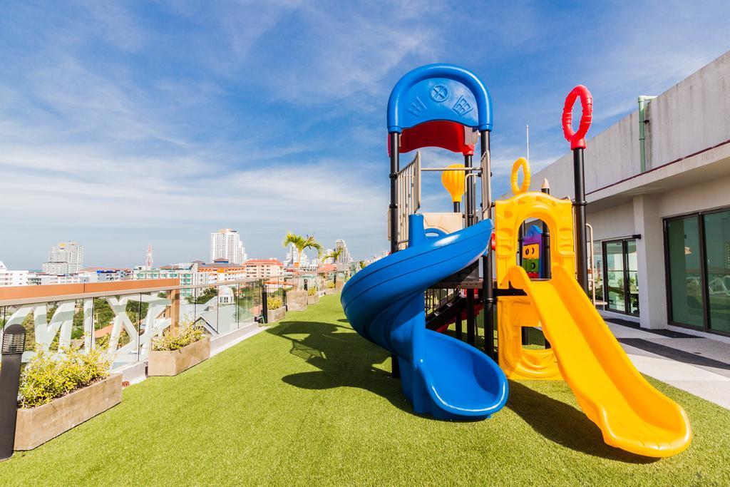 Water Park By Sunny *