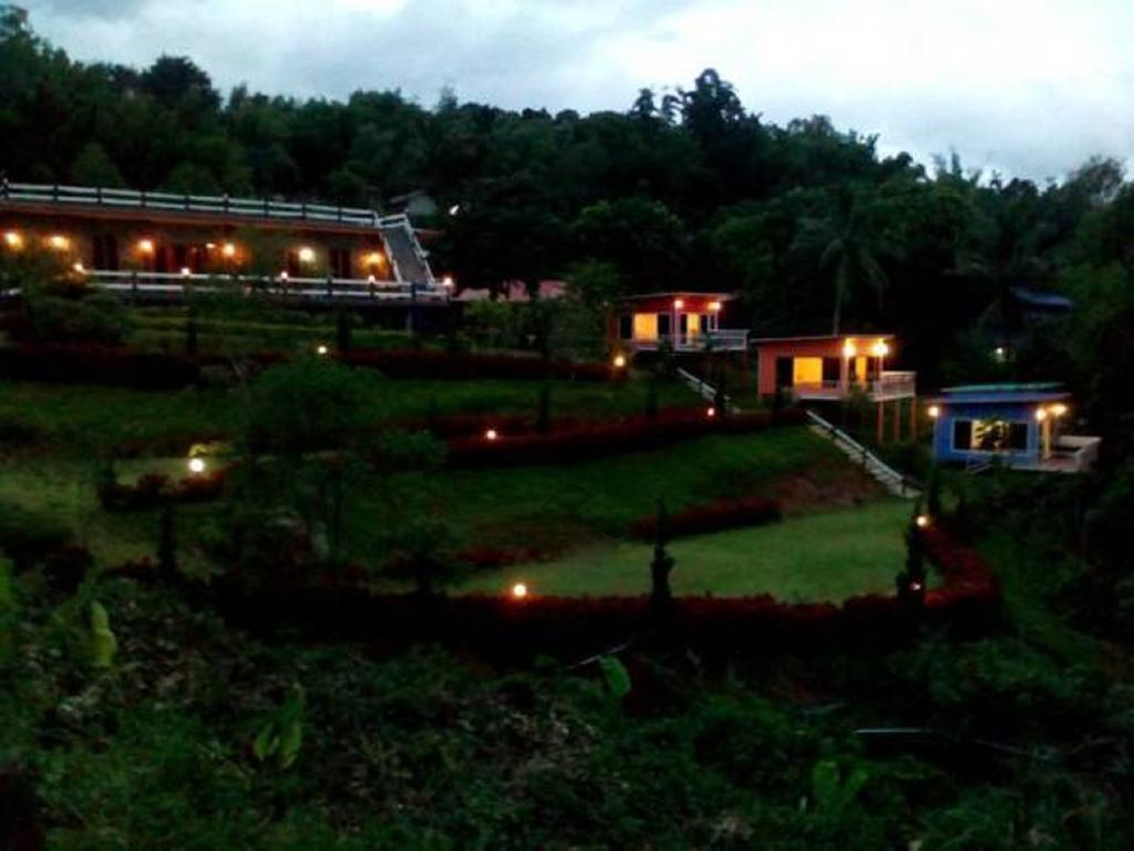 Resort Baan Chuthamanee
