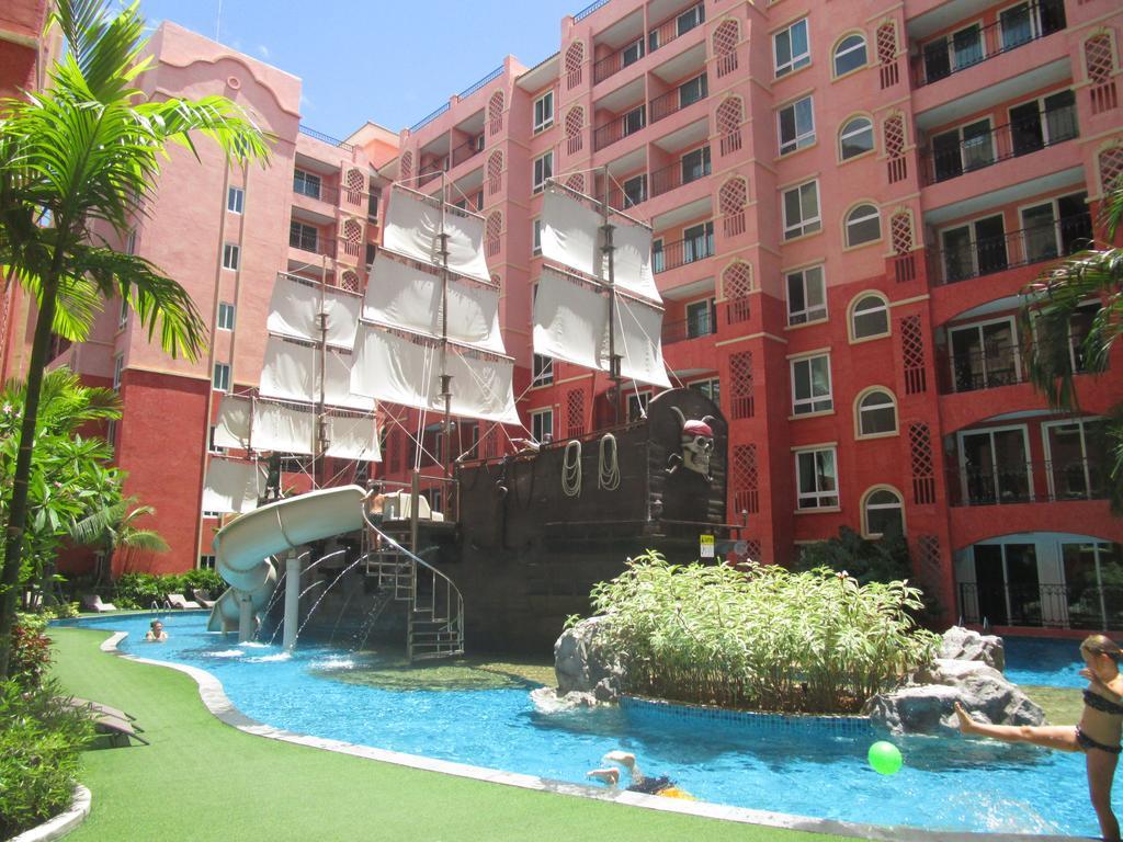 Seven Seas 409 Apartment