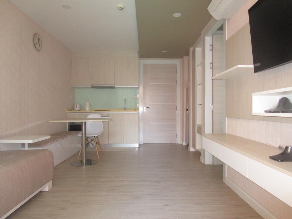 Seven Seas 409 Apartment *