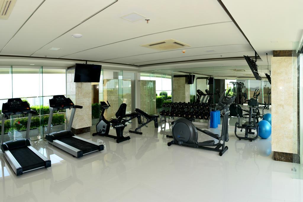 Luxury Seaview The Peak Towers 200m To Apartment