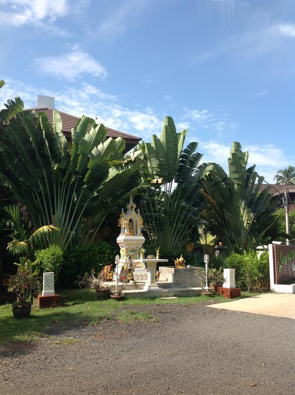 Resort Suanmak Nang Rong