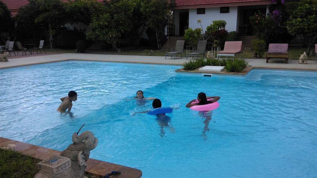 Armonia Village And