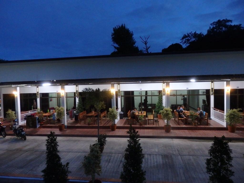 Daisy's 2 Bedroom Family For Up To 5 Guests With Garden & Bbq * Koh Samet