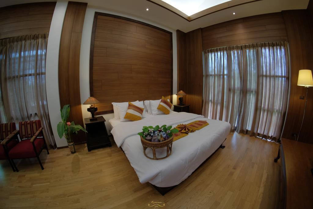 Risasinee & Resort