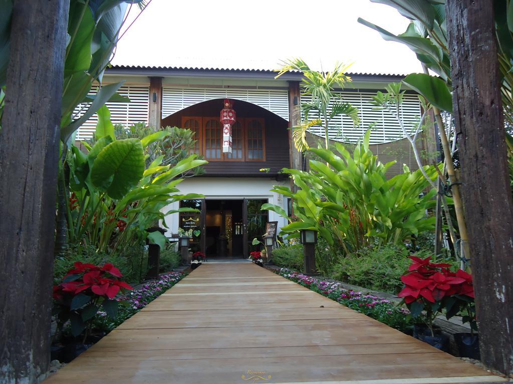 Resort Risasinee &