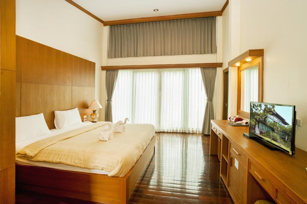 Blues River Resort Chao Lao Beach