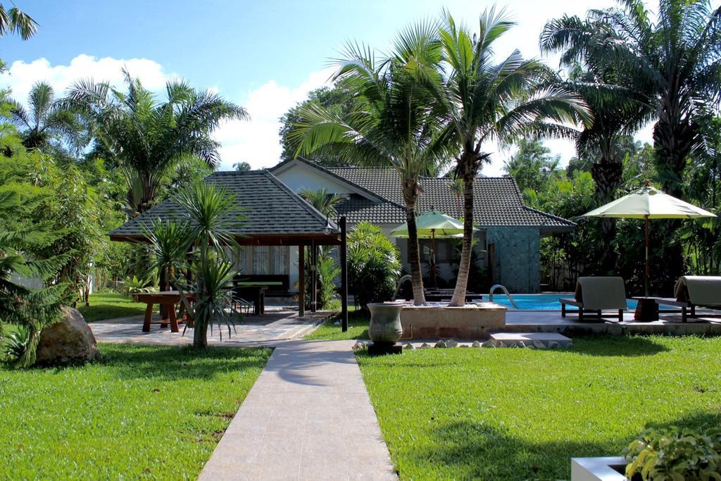 Raeya Villa *