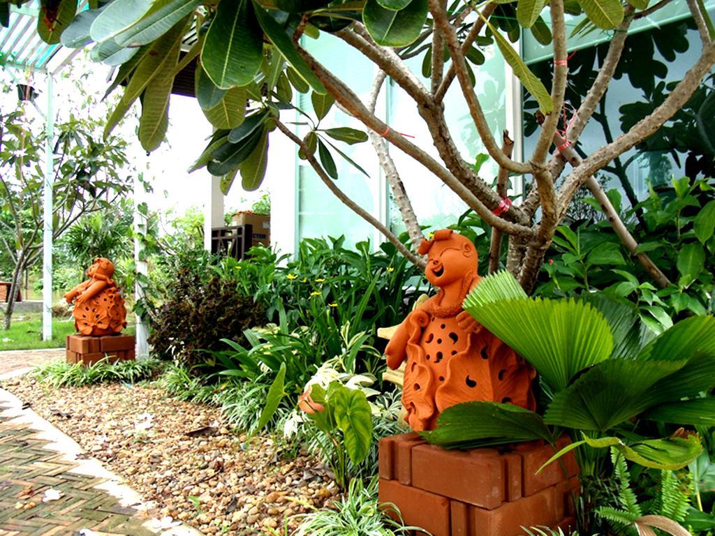 Baan Rim Klong Holiday park 2*