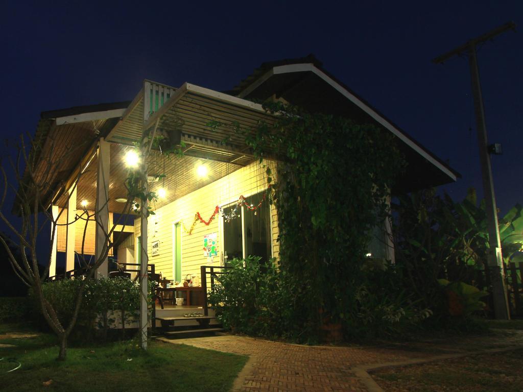 Holiday park Baan Rim Klong Sukhothai