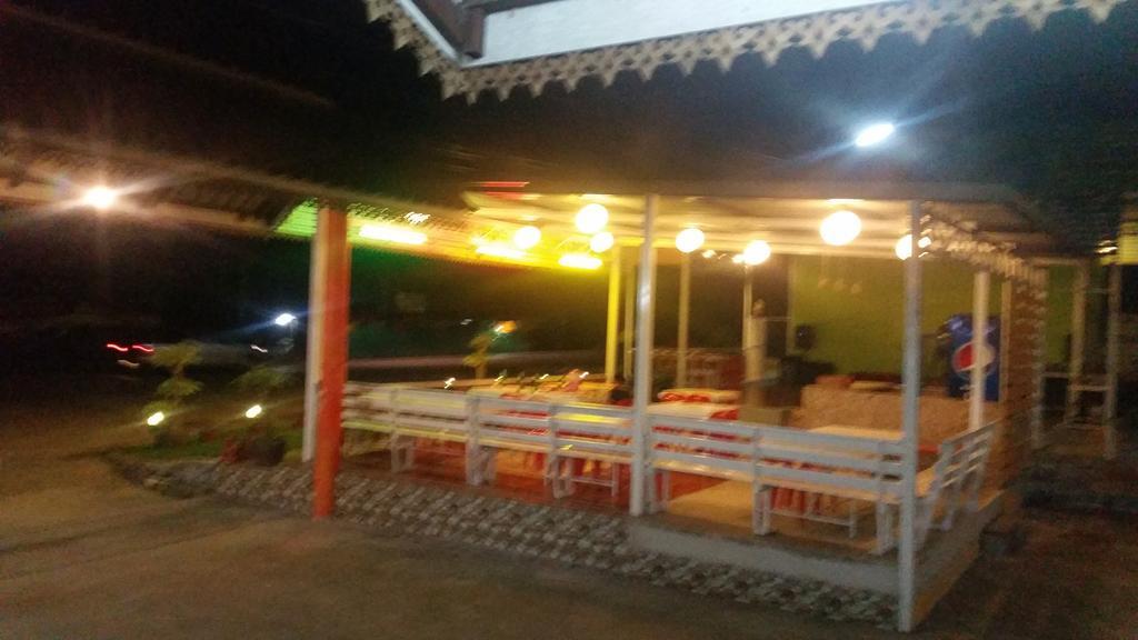 Ban Tonnam Suan Phueng