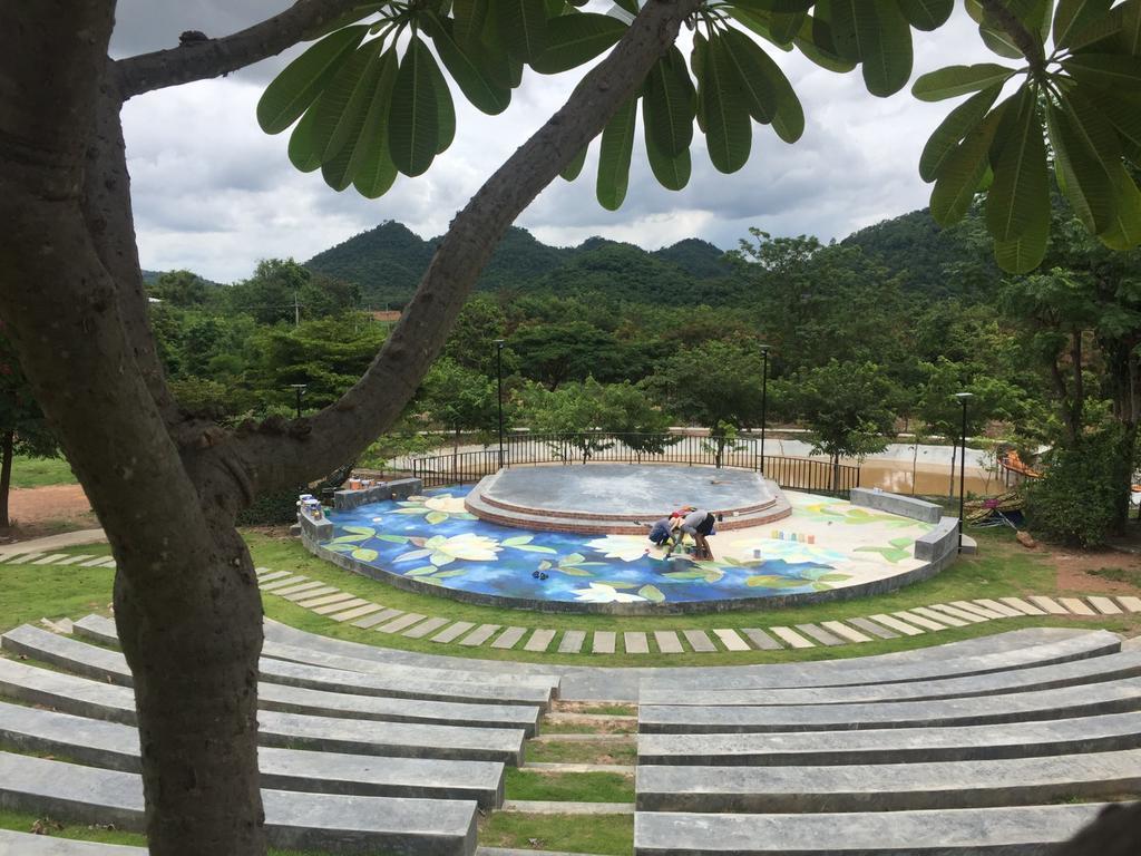 Resort Tonsilp Art