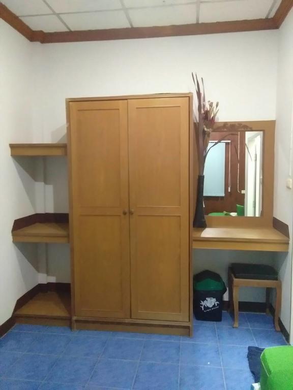 Tanyaporn House Guest house 2*