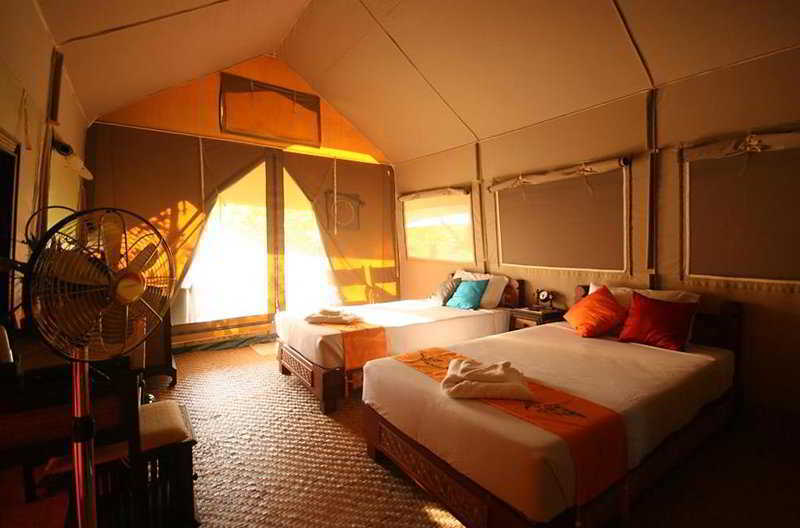 Resort Hintok River Camp
