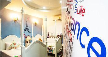 Play La Ploen Boutique And Adventure Camp