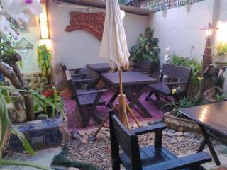 Ruenrimkwai Resort Sai Yok