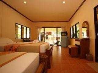 Hotel Capital O 834 Iyara & 3*