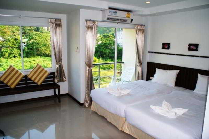 Hotel Athome Two @ Nanai 8 2*