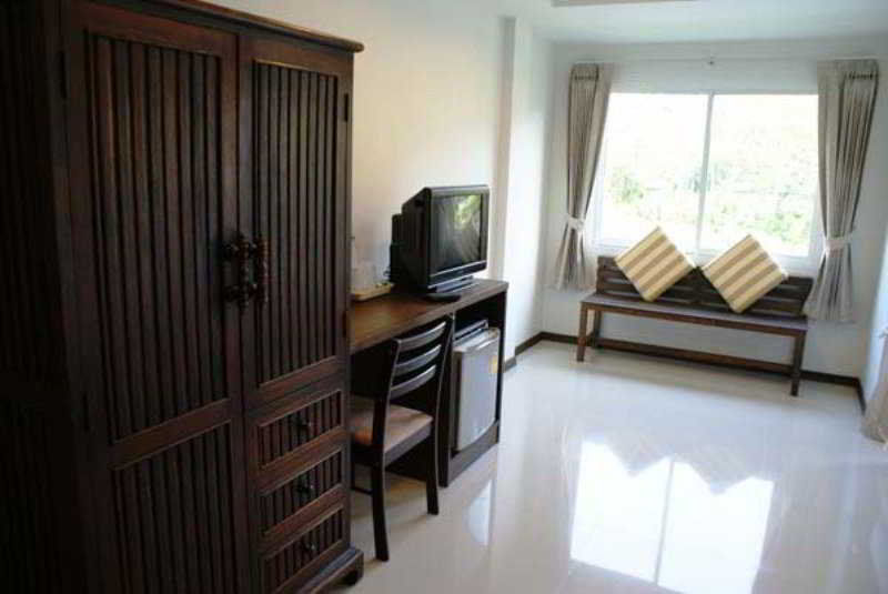Athome Two @ Nanai 8