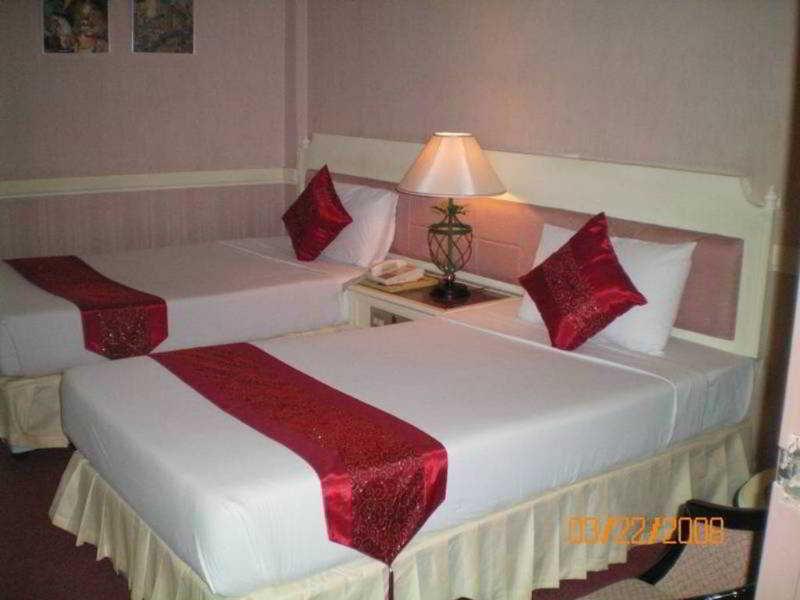 Hotel Royal Pacific 3*