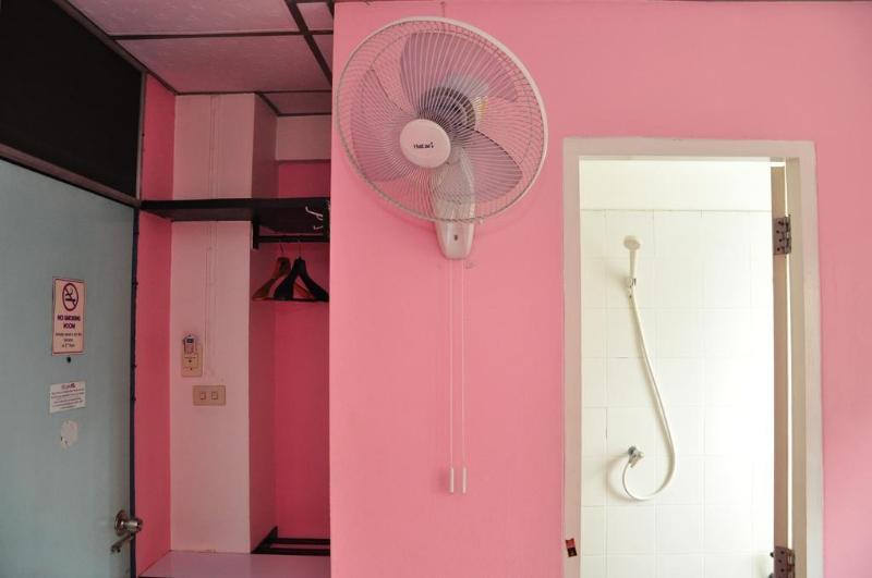 Ks House Hotel 2*