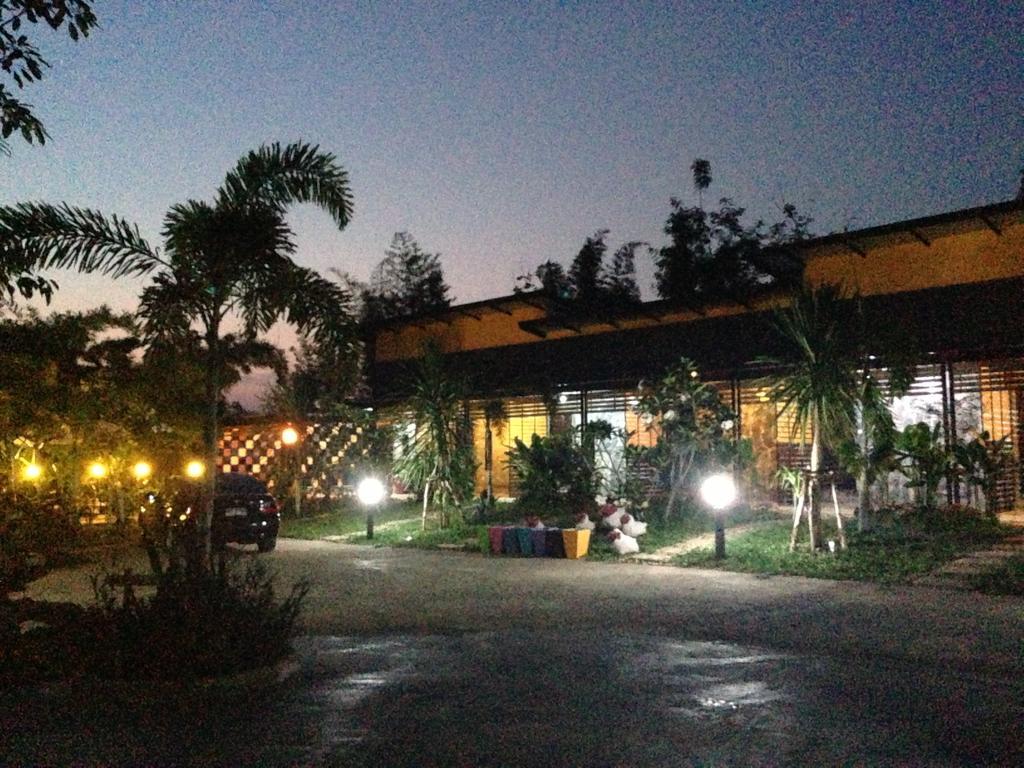 Baan Rai Phufah Chiangrai 2*