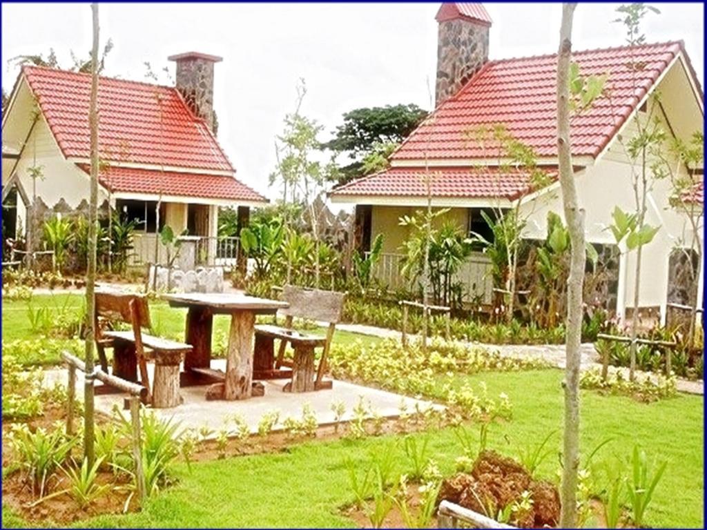 Resort Ratchapreuk 2*