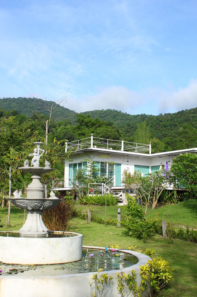 Hotel The Happiness 3*