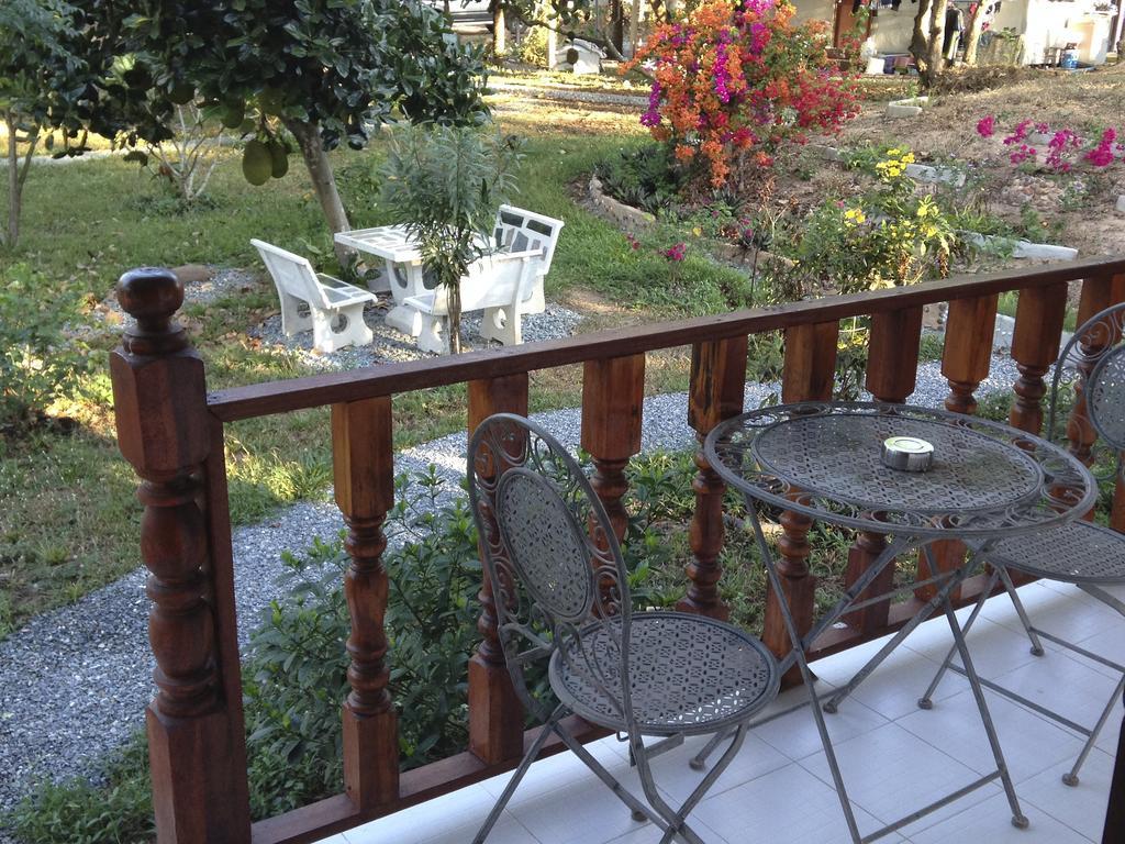 Areeya Resort Watthana Nakhon