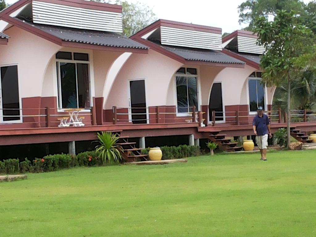 Lomtalay Trat Resort