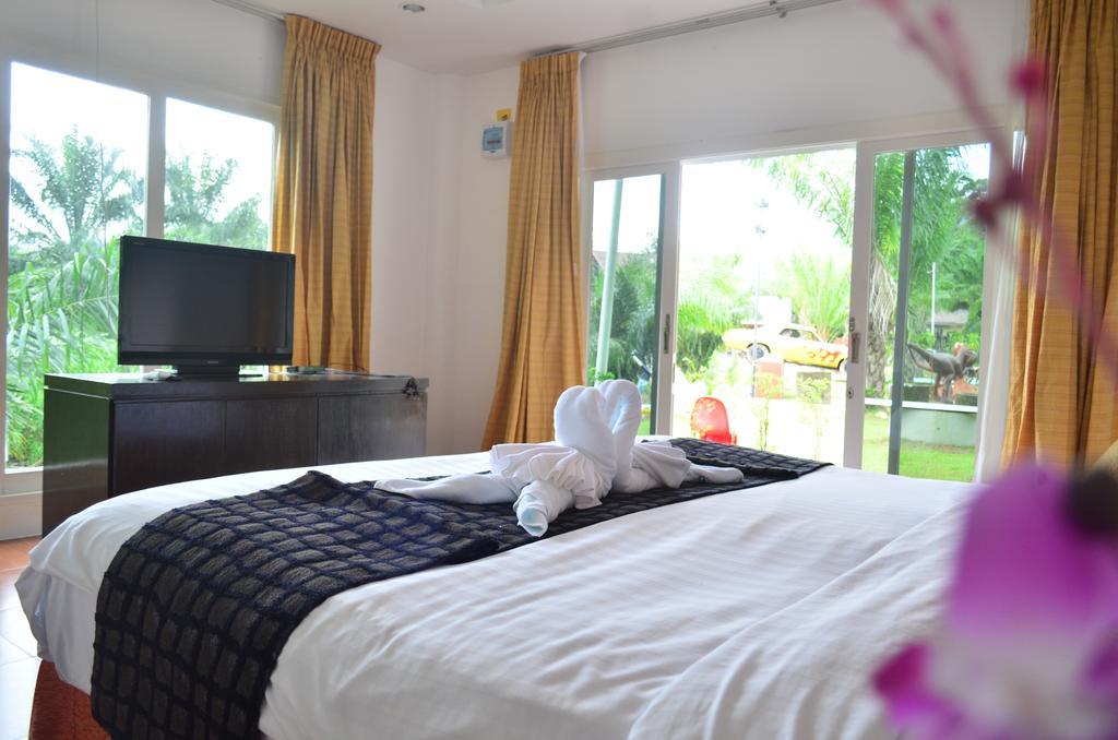 Resort Country View 2*