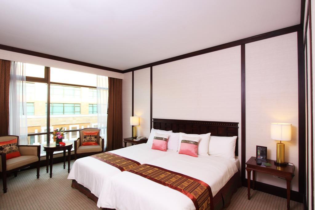 Iyara & 5* Uthai Thani