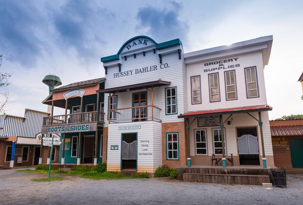 Panther Creek Resort Ban Bung Toei