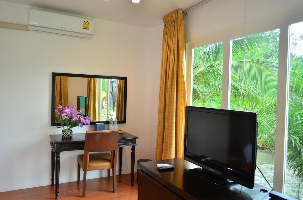 Country View Resort 2*