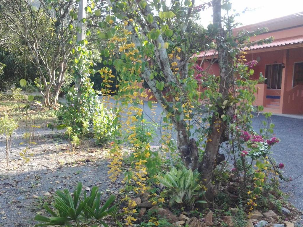 At Sichon