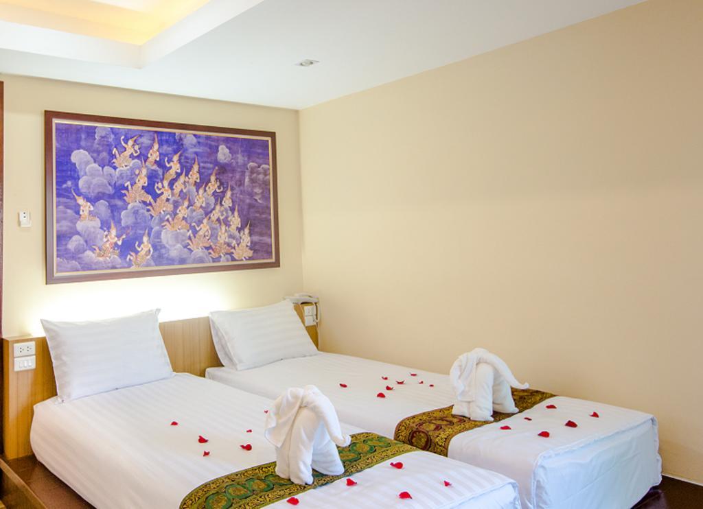 Landmark Hotel