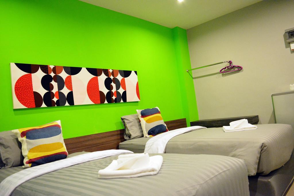 & Omm Apartment