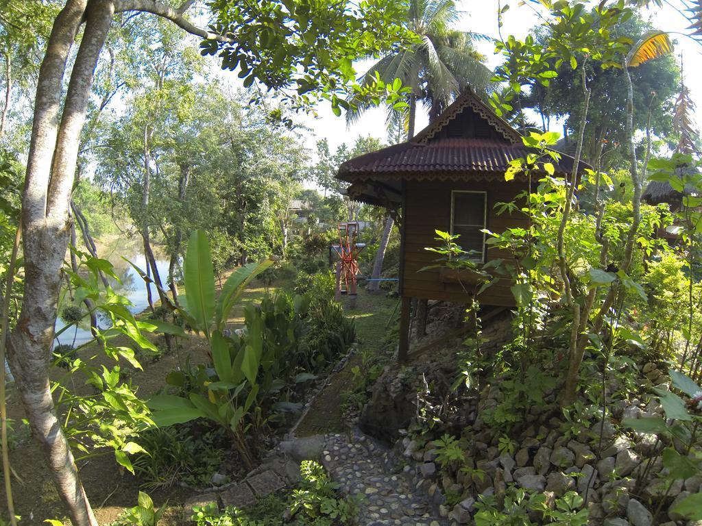 Resort Riverside