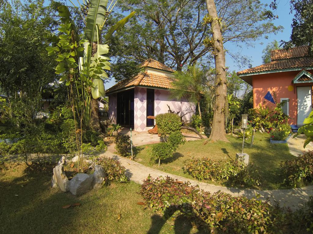 Riverside Ban Cho Lae