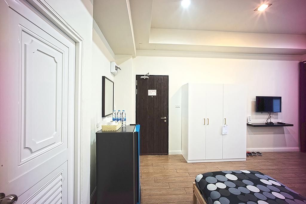 26 Bed And Coffee Aparthotel