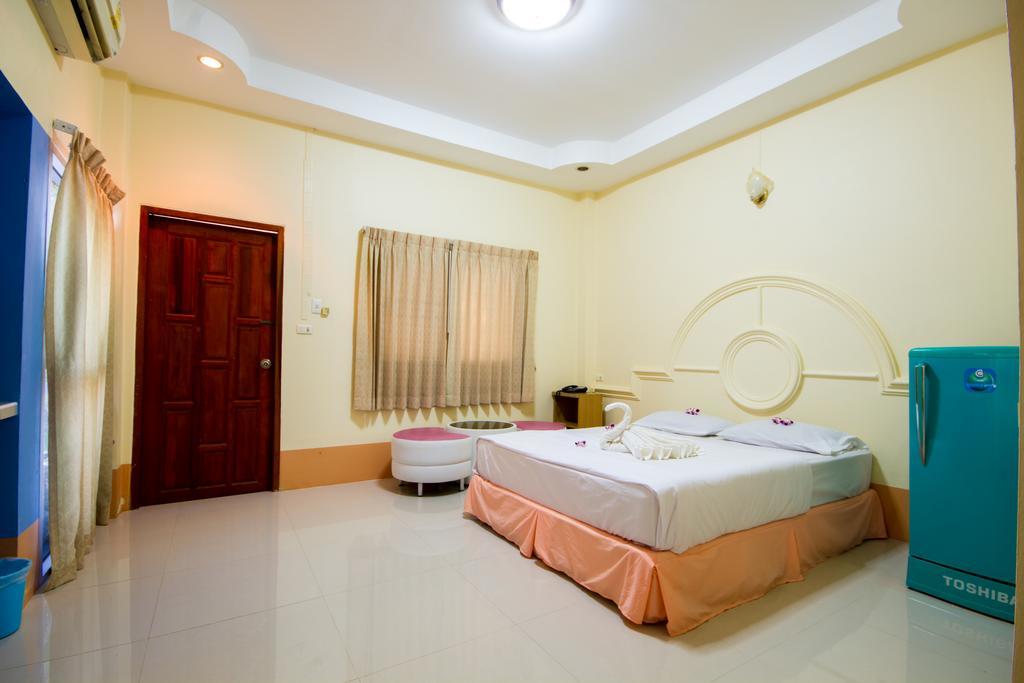 Resort Ratchapreuk 2*