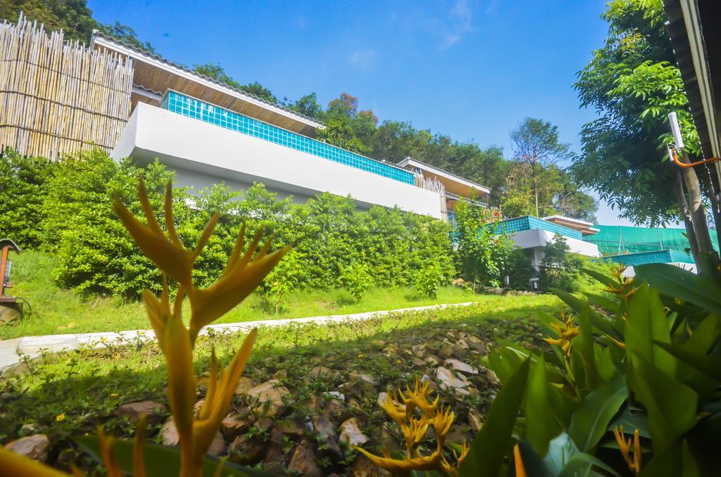 Koh Yao Yai Hillside 4*