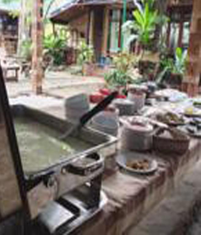 Resort Ruennamyen Amphawa Samut Songkhram