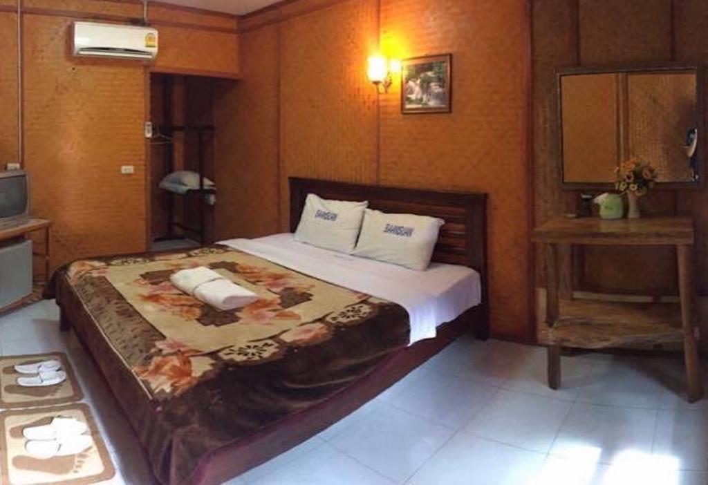 Resort Khun Mai Baan Suan
