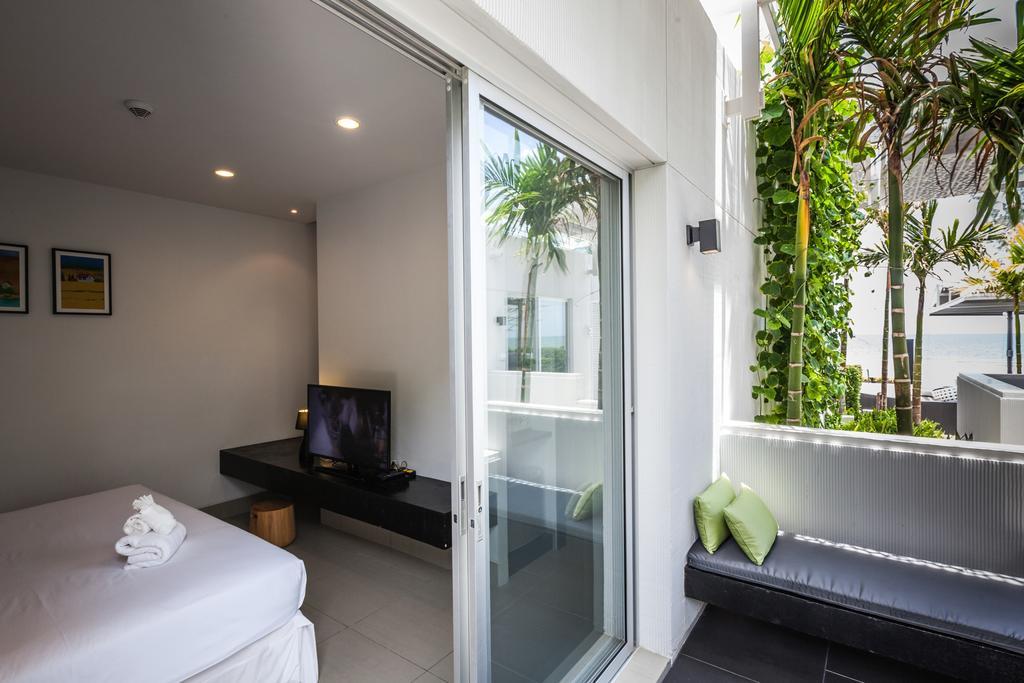 Baby Grand Hua Hin Hotel 3*