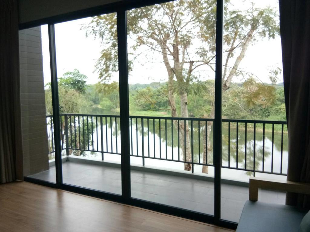 Hotel Riverawan