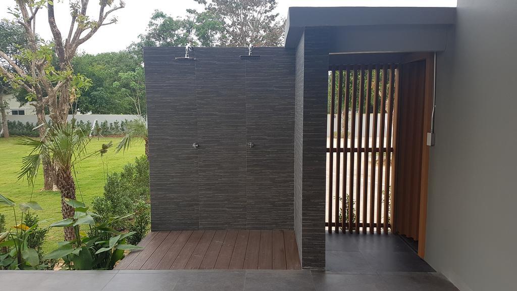 Riverawan Hotel