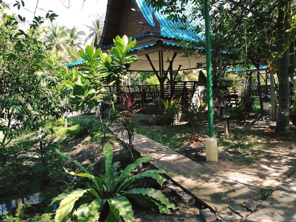 Resort Ruennamyen Amphawa
