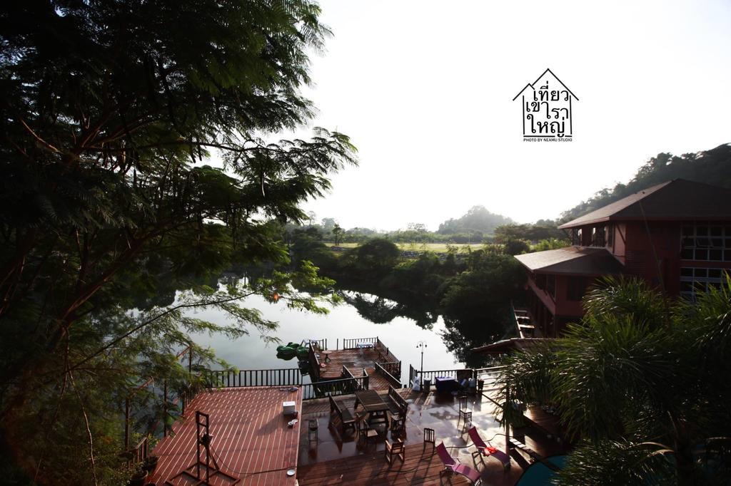 Thanalagoon Resort Pakchong