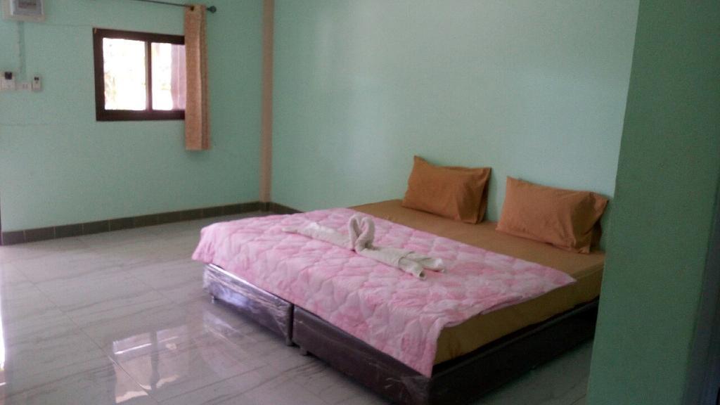 Resort Baanruenkwan Resort *